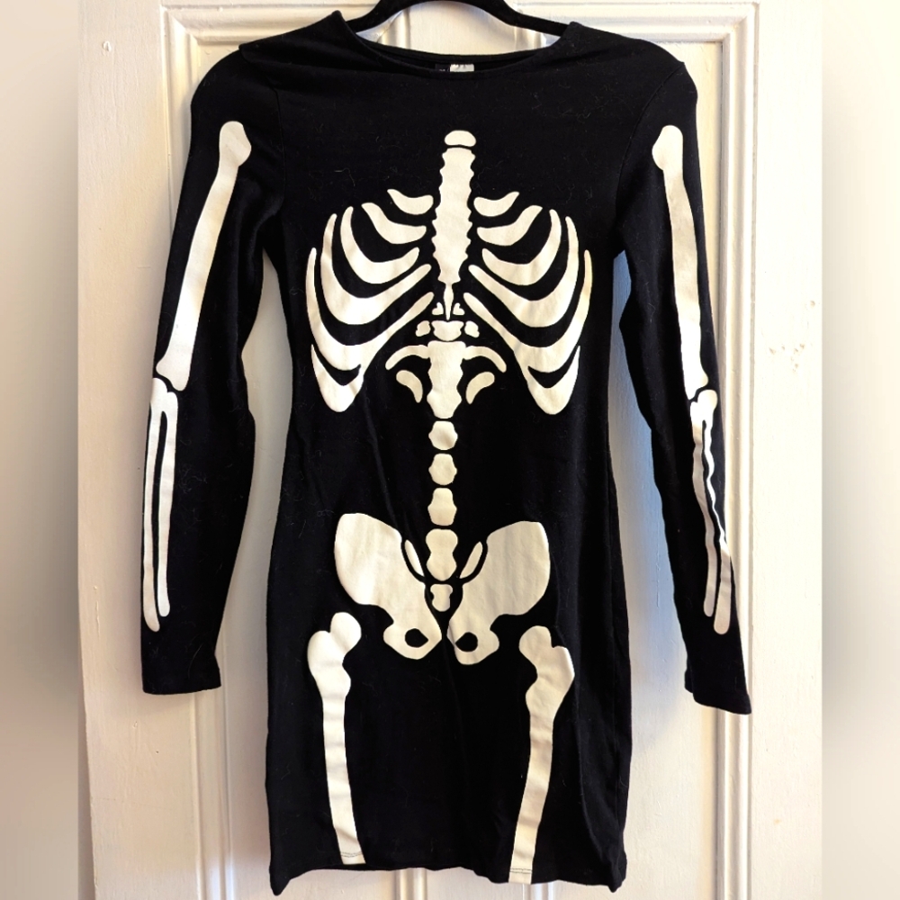Black Skeleton Body-con Dress